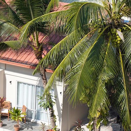 Hotel TME Retreats Dhigurah à Dhigurah  Extérieur photo