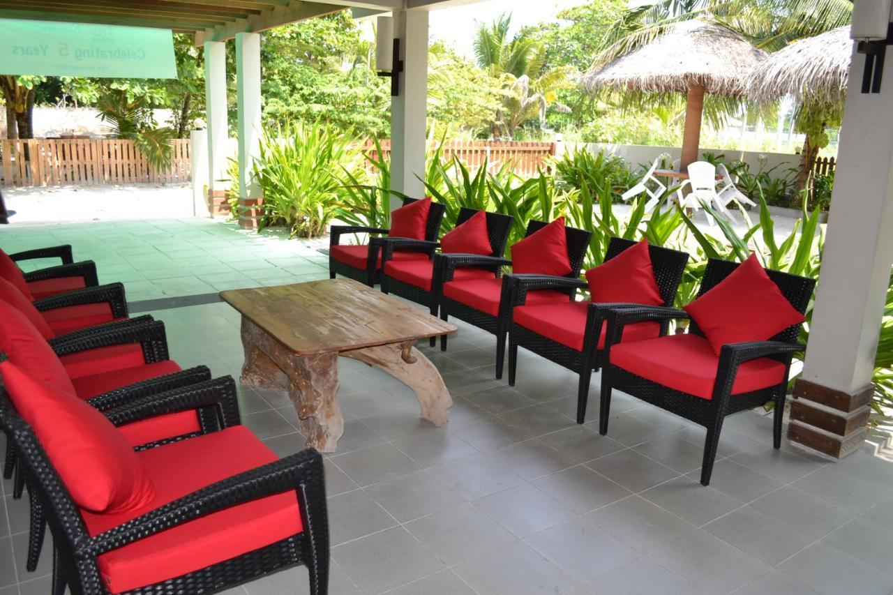 Hotel TME Retreats Dhigurah à Dhigurah  Extérieur photo