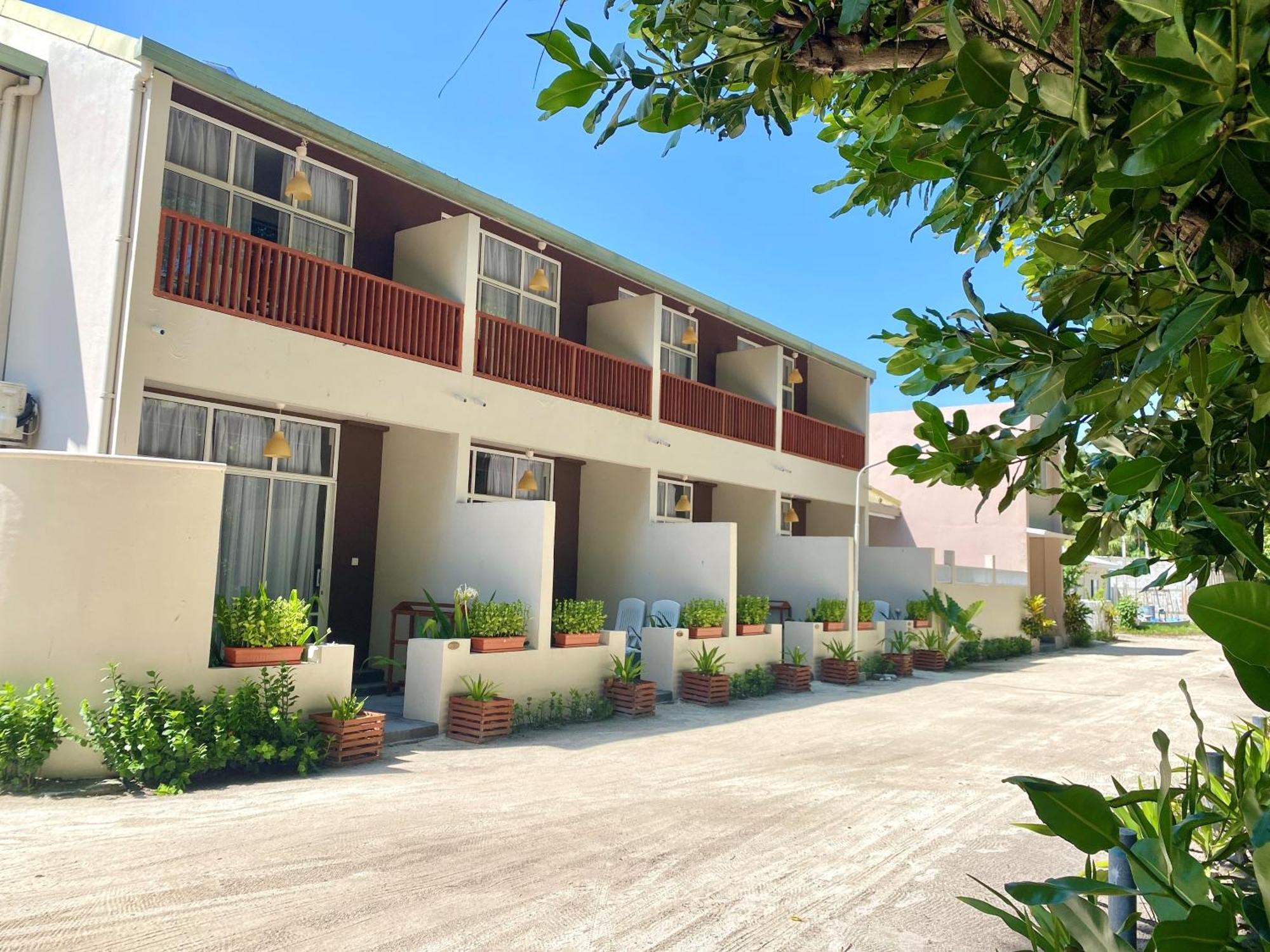 Hotel TME Retreats Dhigurah à Dhigurah  Extérieur photo