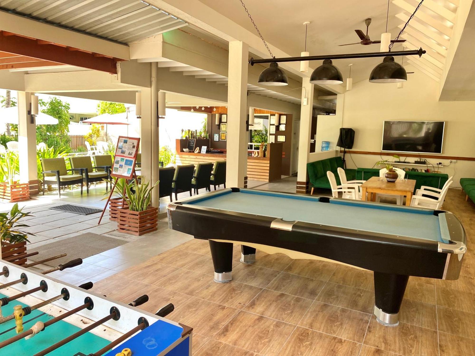 Hotel TME Retreats Dhigurah à Dhigurah  Extérieur photo