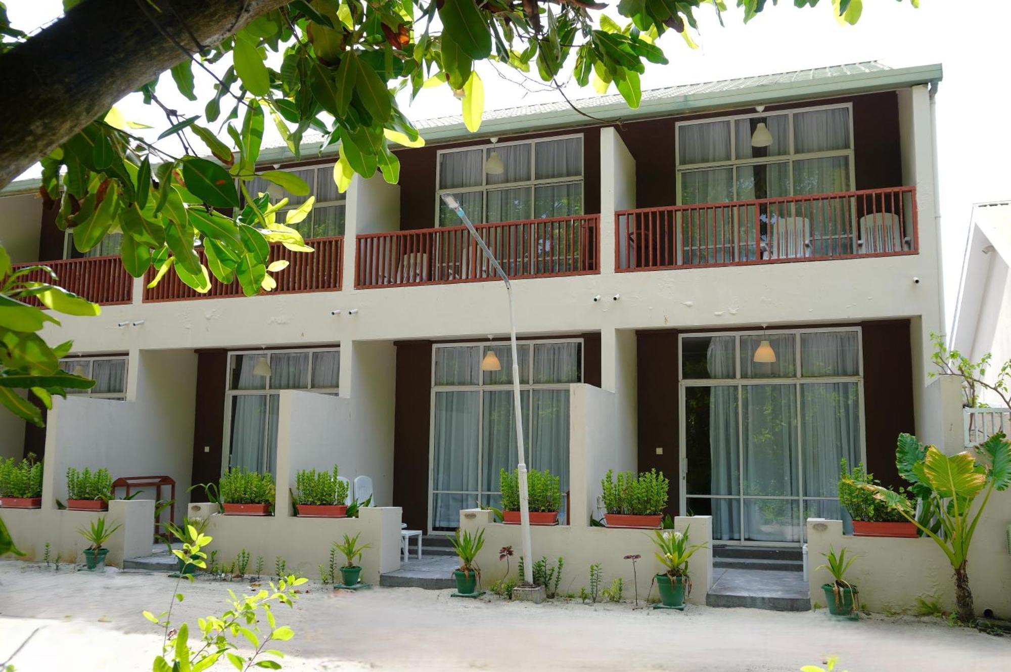Hotel TME Retreats Dhigurah à Dhigurah  Extérieur photo