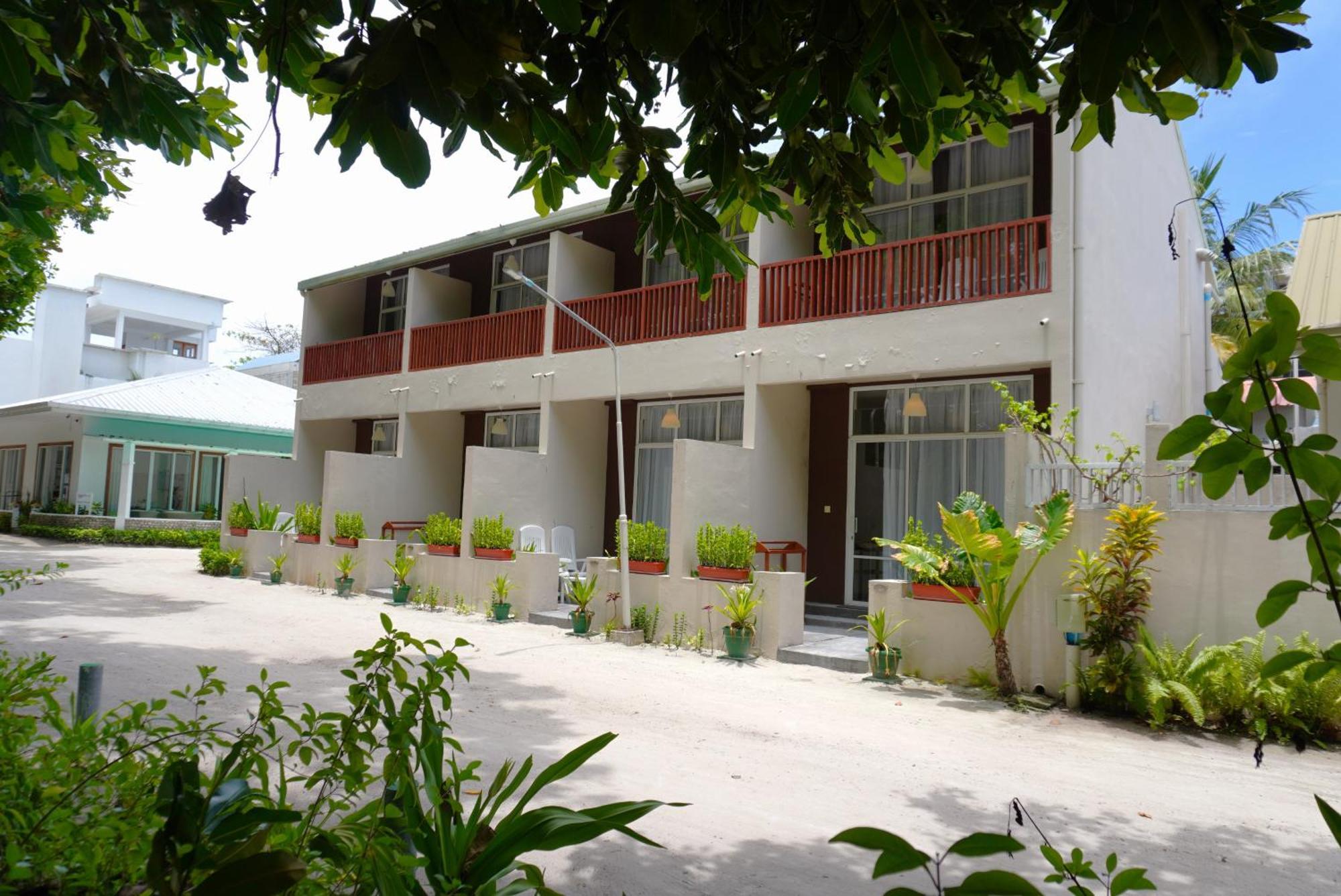 Hotel TME Retreats Dhigurah à Dhigurah  Extérieur photo