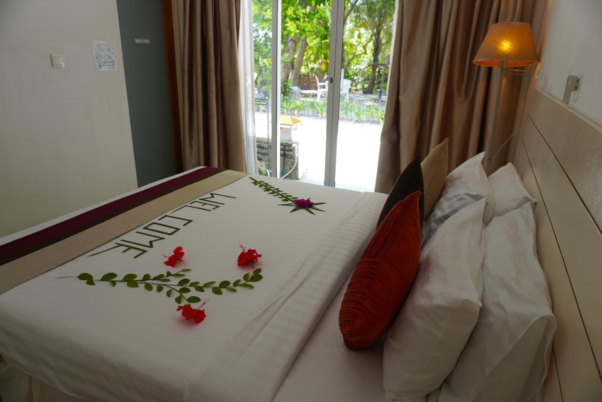 Hotel TME Retreats Dhigurah à Dhigurah  Extérieur photo
