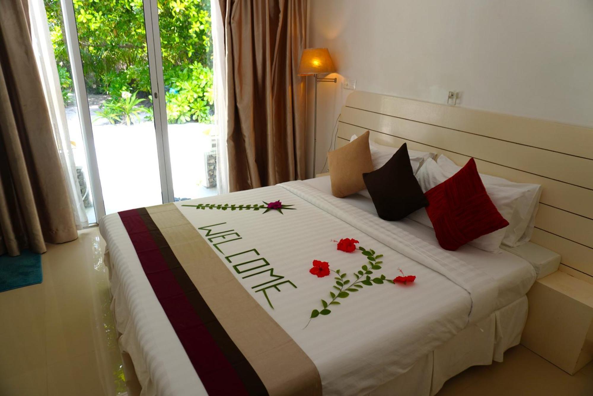 Hotel TME Retreats Dhigurah à Dhigurah  Extérieur photo