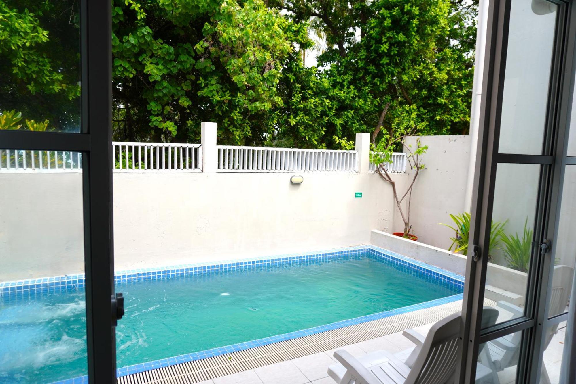 Hotel TME Retreats Dhigurah à Dhigurah  Extérieur photo
